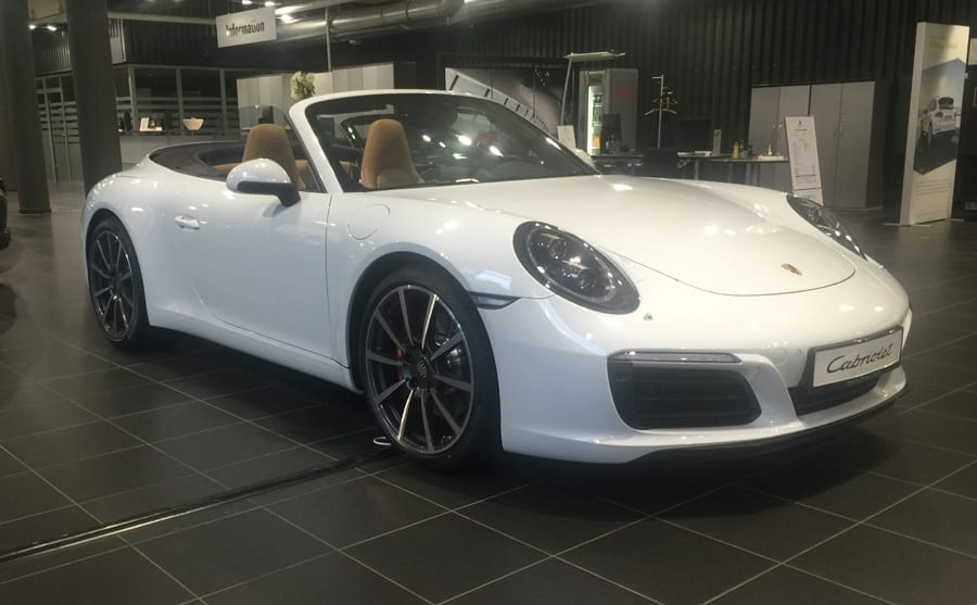 Vit Porsche som kan importera från Tyskland Vit Porsche som kan importera från Tyskland