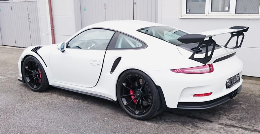 Porsche 991 GT3 RS, 500 hk. En av 500 tillverkade bilar. Götaland. 3,3 sekunder till hundra, 10,9 till 200 km/h och toppfart på 310 km/h