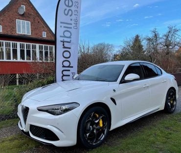 Alfa Romeo GIULIA 2.9 QUADRIFOGLIO MT6, 510 hk